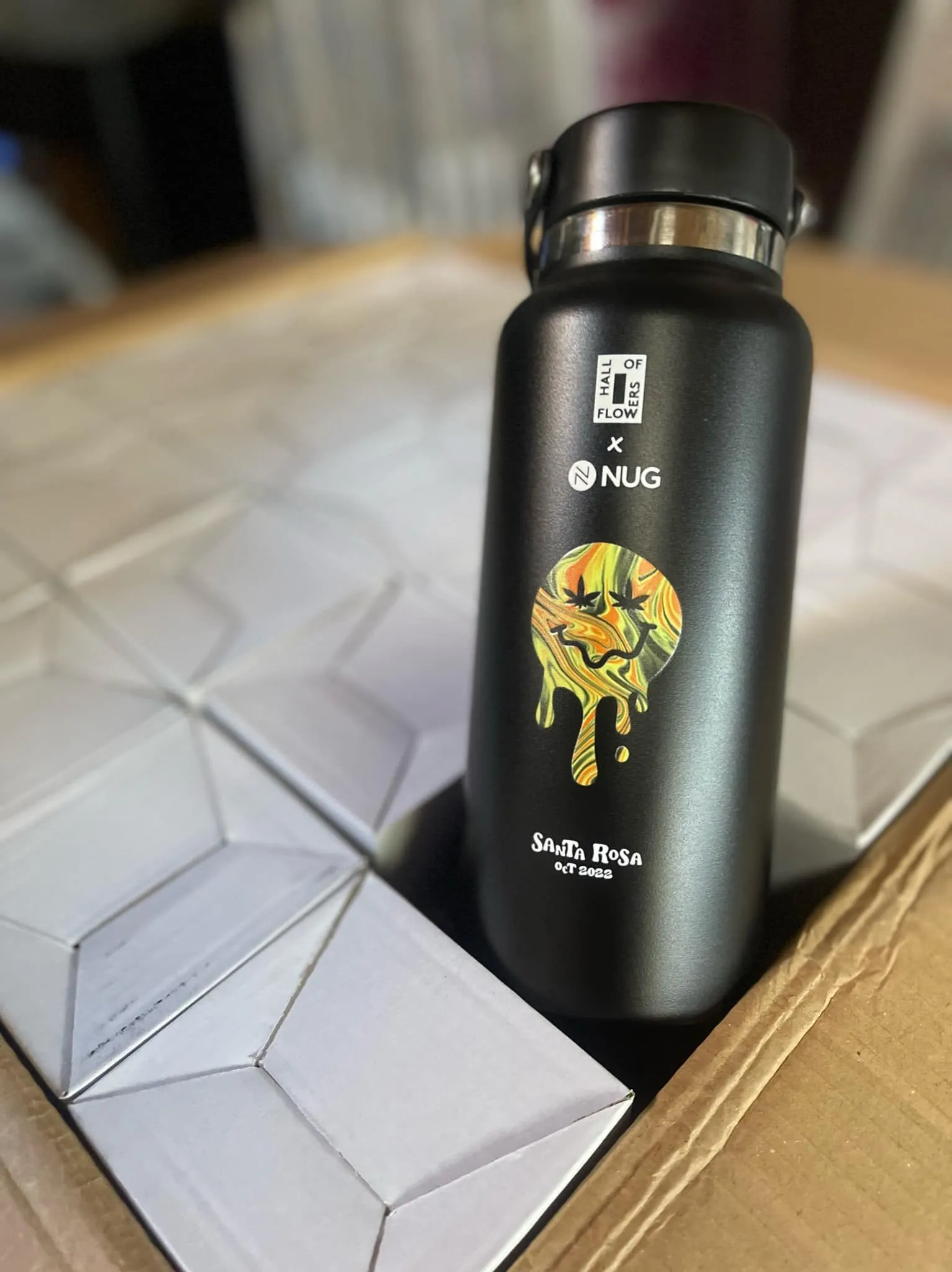 Hydro flask with custom print